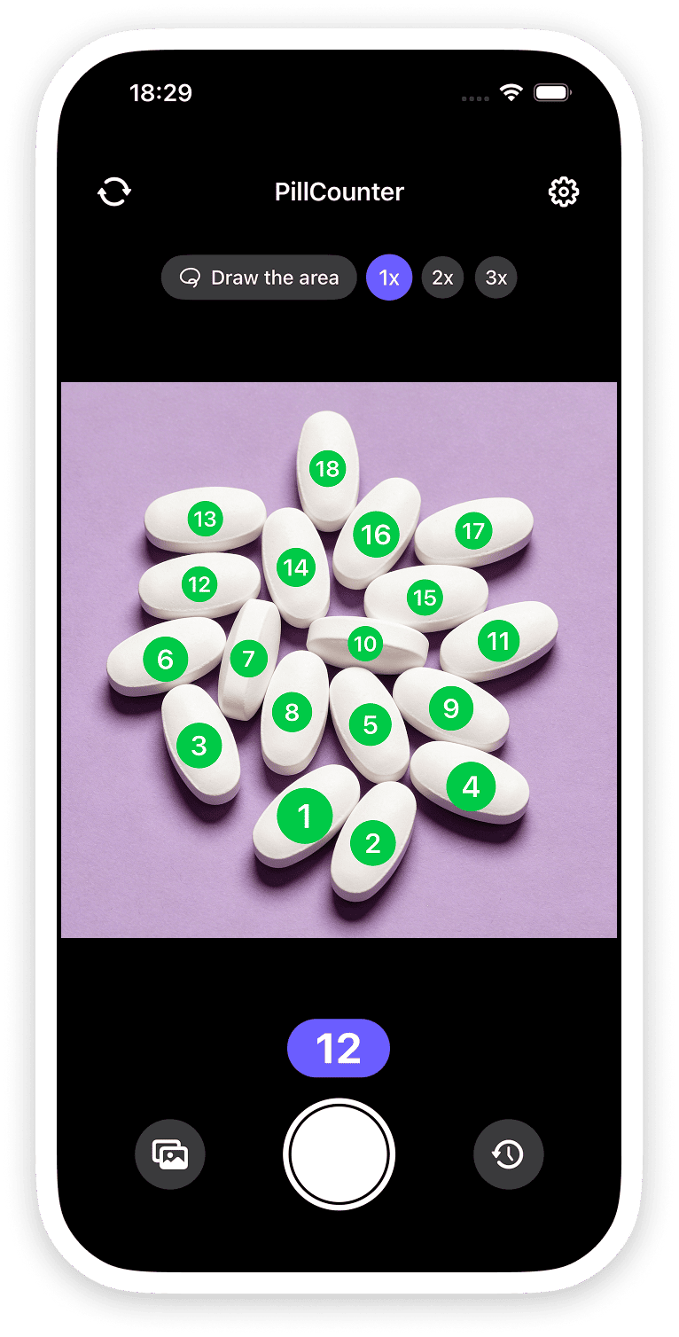 Pill Counter 相機介面，藥片上顯示辨識標記